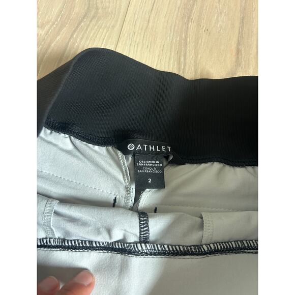 Athleta Brooklyn Lumen Floral Black Printed Shorts - Size 2 - Picture 6 of 10